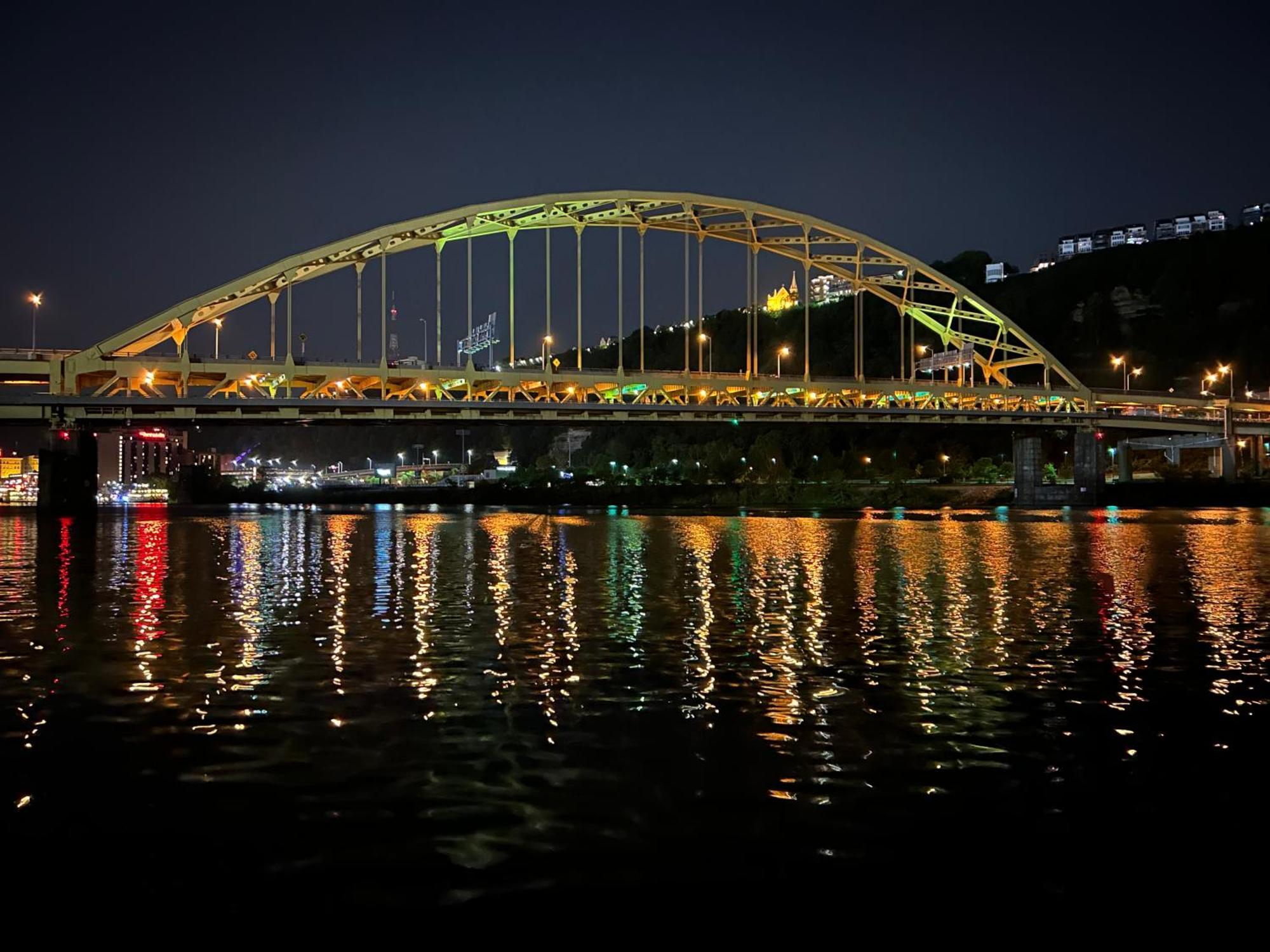 Luxe City Views Prime Location 24-7 Parking Gym Lounge Pittsburgh Exterior photo